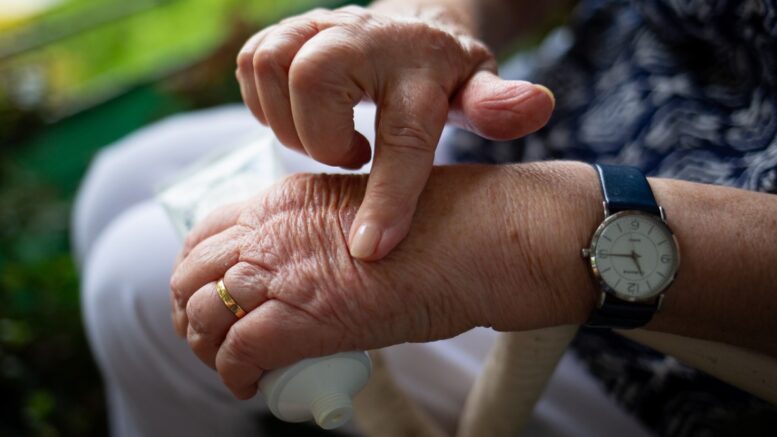 elderly arthritis