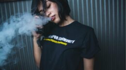 vaping girl