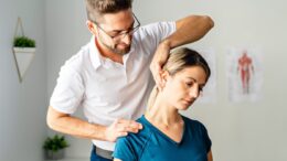 chiropractor neck massage