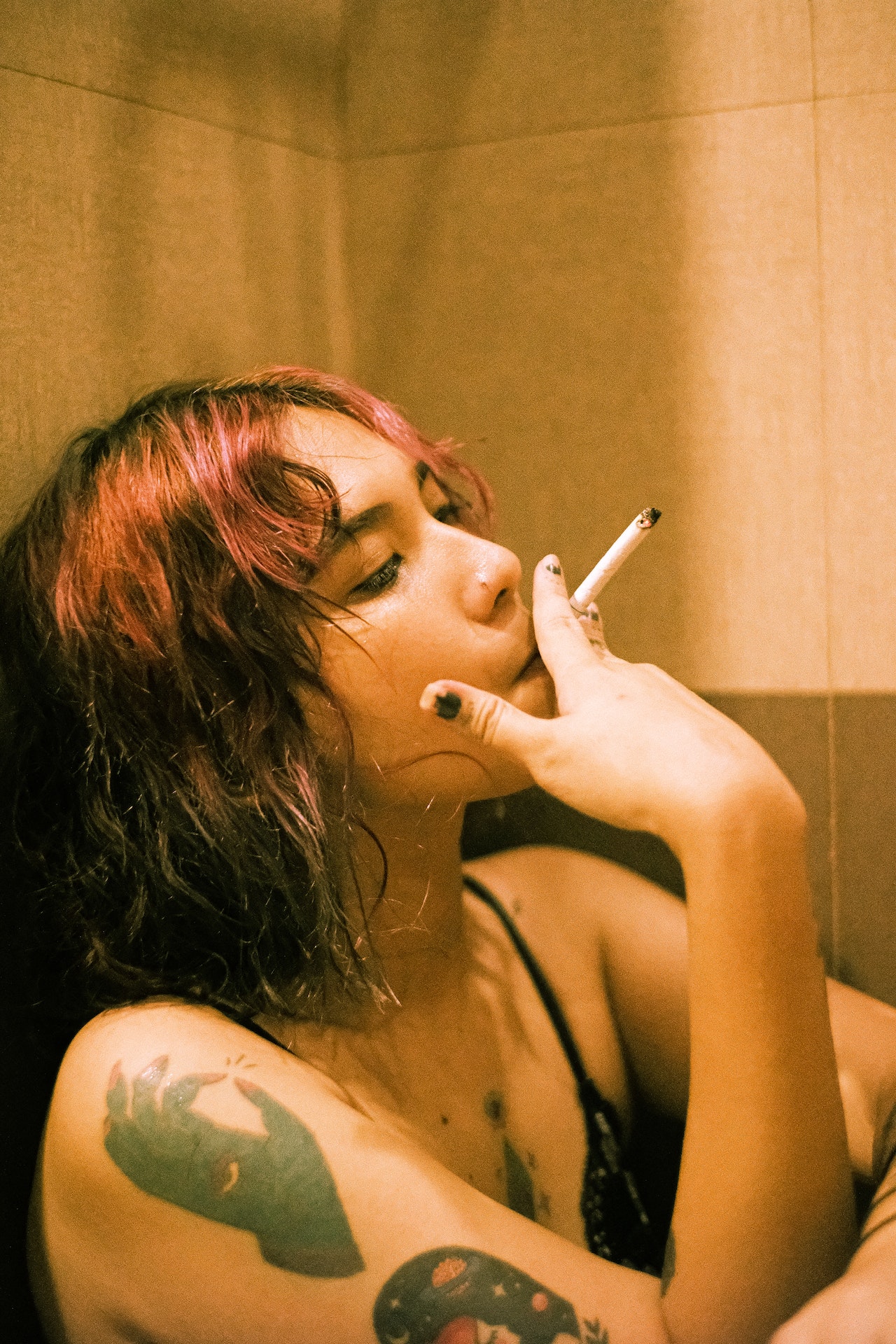 smoking girl addicted