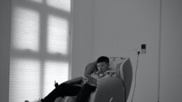 massage chair gray