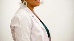 black woman doctor
